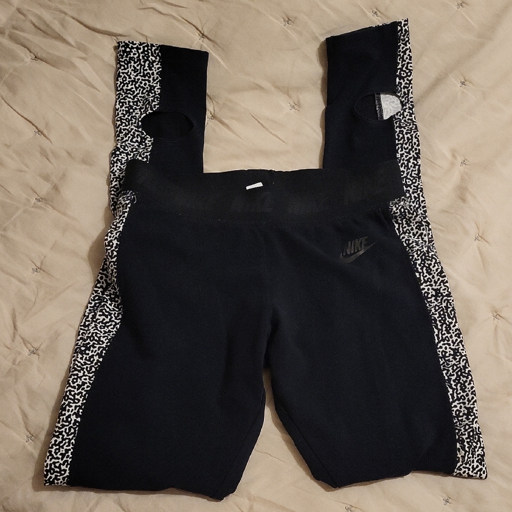 Nike Leg-A-See Mezzo Stirrup Leggings Sz Medium